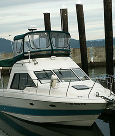 The Buccaneer 31-ft cabin cruiser for Juneau Whale Watching and Sport Fishing Tours